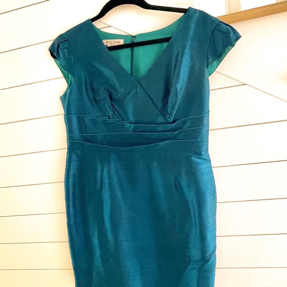 Kay Unger Sheath Dress Size 12, 100% Silk Dress